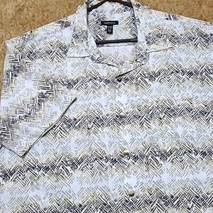 Van Heusen No-tuck Shirt XXL
